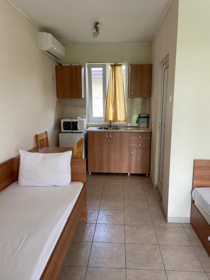 Комплекс За Гости Малки Воден Hotel Malki Voden ภายนอก รูปภาพ